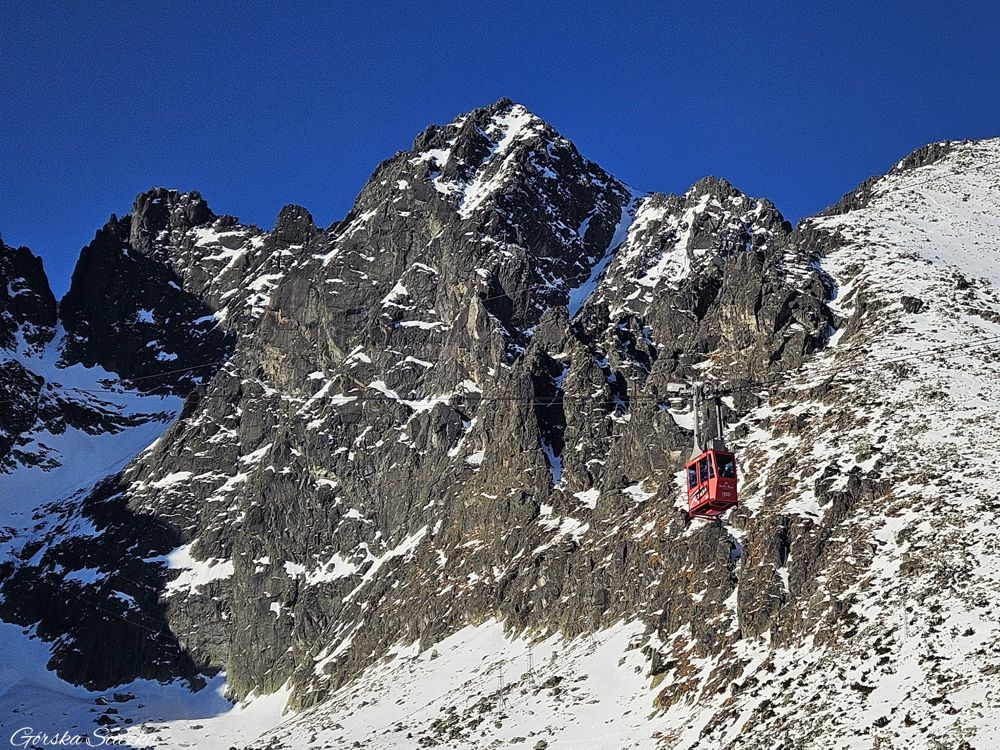 Łomnicki Staw: Wagonik zmierzający na Łomnicę