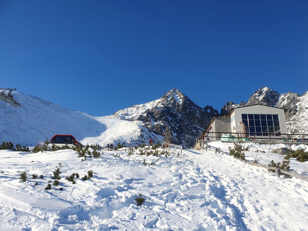 Łomnicki Staw zimą: Ostatnie metry przed Łomnickim Stawem