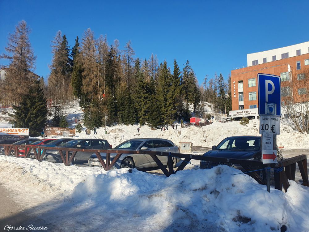 Szczyrbskie Jezioro: Jeden z parkingów